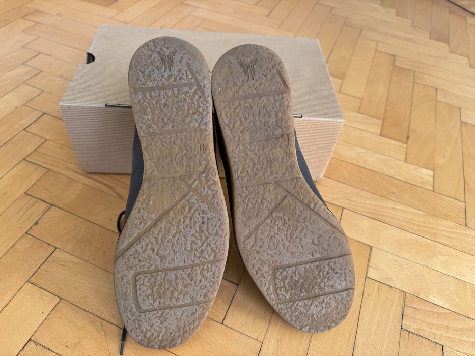 Малко носени обувки