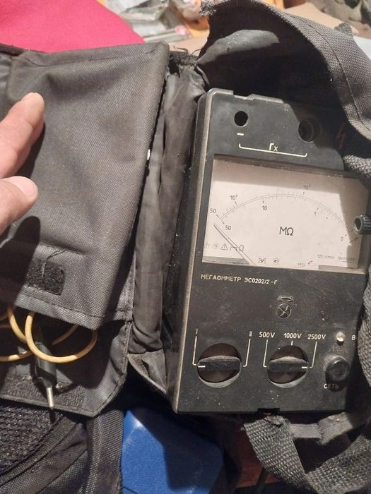 Продам мегаомметр
