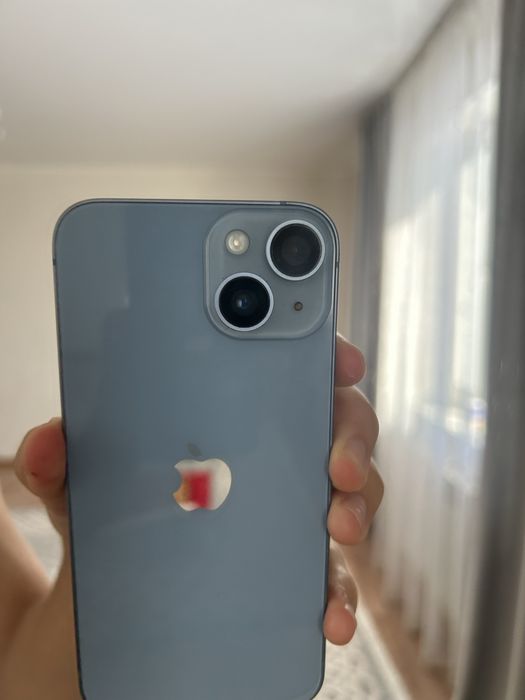 Продам айфон 14 срочно