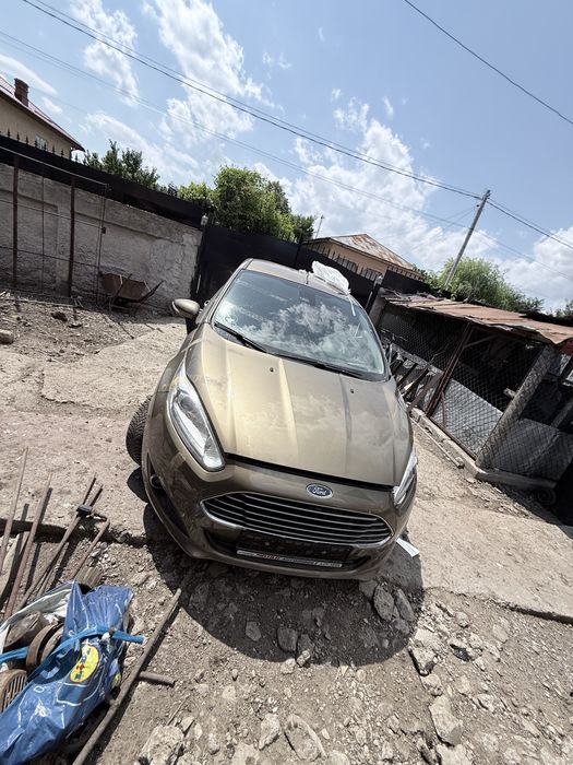 Vand sau schimb Ford Fiesta 1.0 Benzina