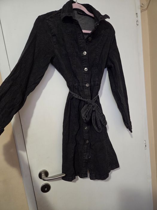 Разпродажба връхни дрехи, рокли,  шалове