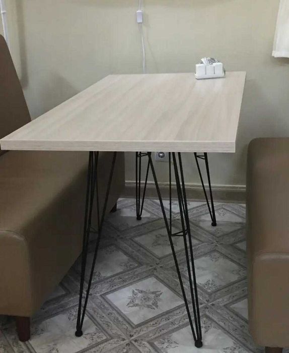 Стол универсальный (офис, дом, кафе)