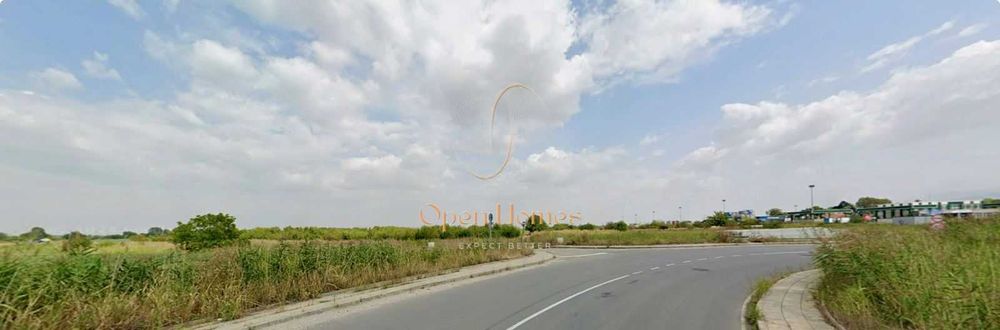 Продава се Земеделски имот в с. Златитрап, Област Пловдив -  кв.м за 28000 €/дка - Снимка #2