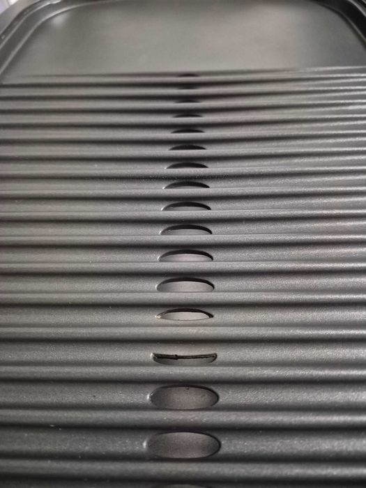 Електрическа скара Tefal Plancha (Health Multi Grill, модел CB6A0830), 2000W