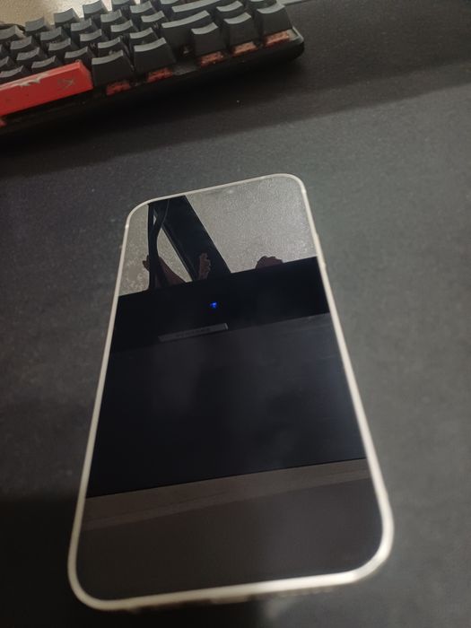 Iphone 12 в идеальном состоянии