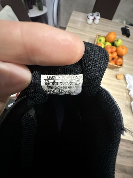 Adidas маратонки 27 номер