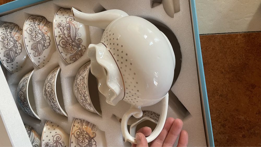 Новый чайный сервиз на 9 персон