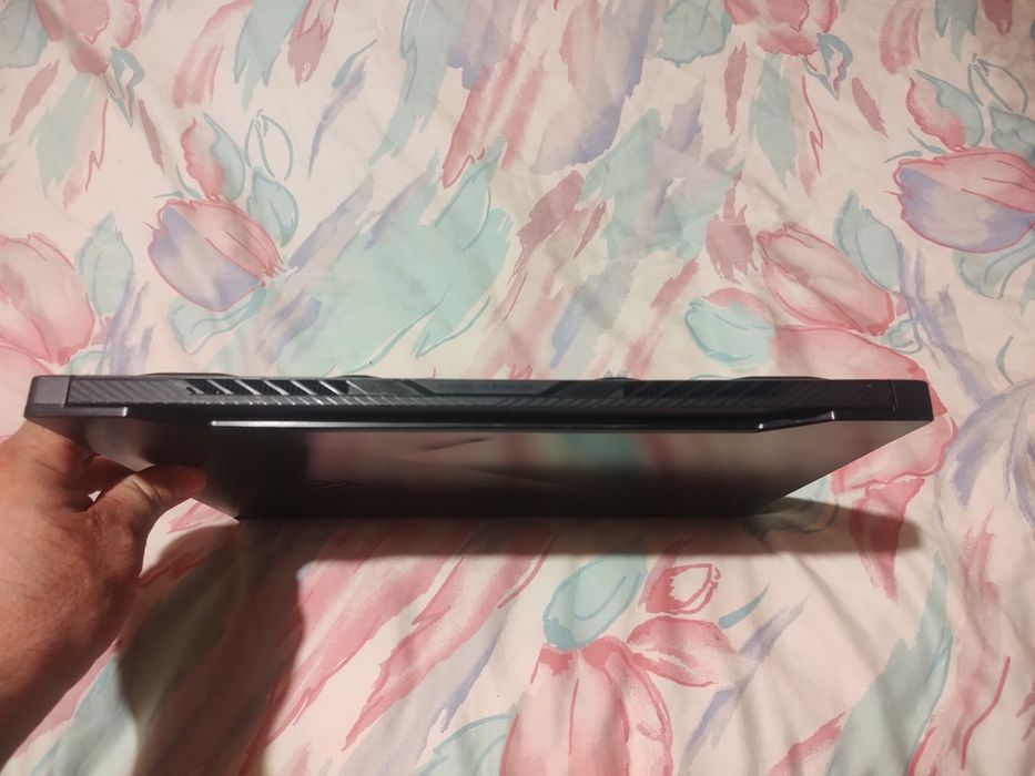 Vând laptop gaming asus rog,ryzen 7, gtx 1660 6gb.