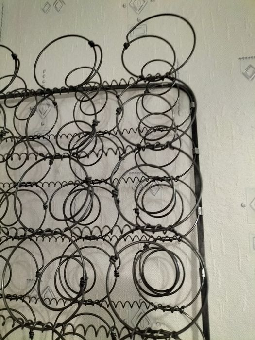 Матрас пружинный