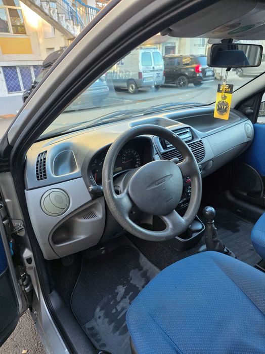 Inchiriere Fiat Punto