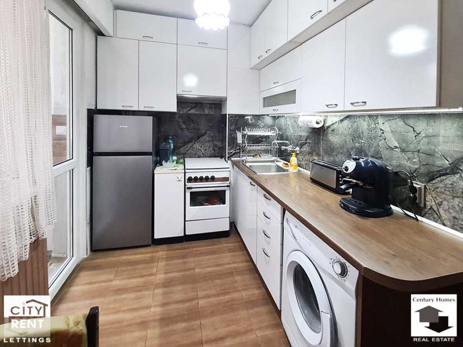 104987 Апартамент с три помещения, в широкия център на Велико Търново