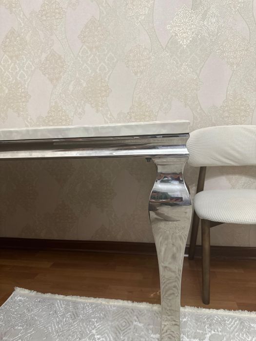 Стол, мрамор натуральный, очень тяжелая