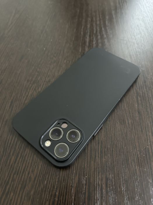 Продам айфон 12 про макс