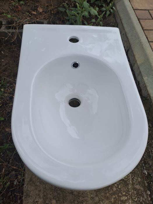 Vand Bideu și WC