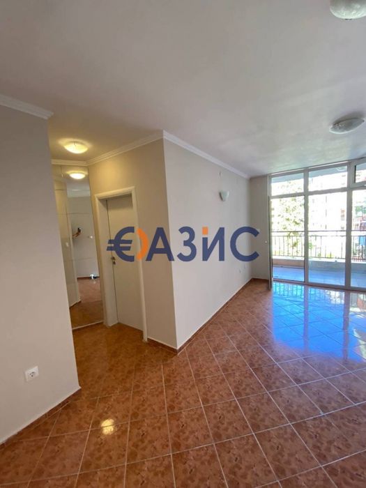 Продава се Двустаен апартамент в к.к. Слънчев бряг - 58 кв.м за 1056 €/кв.м - Снимка #7