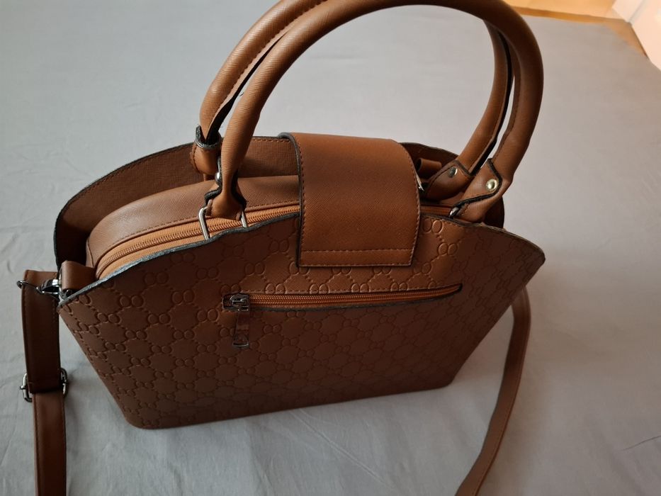 Дамска чанта кожена