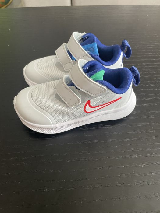 Adidasi Nike copii