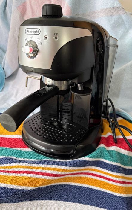 Espressor DeLonghi manula