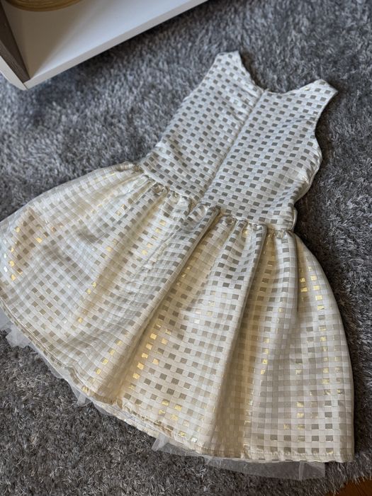 Елегантна детска рокля