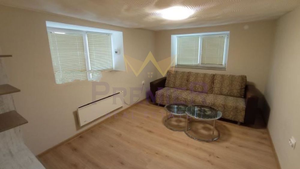 Дава се под наем Къща в Варна, Колхозен пазар - 60 кв.м за 459 € - Снимка #3