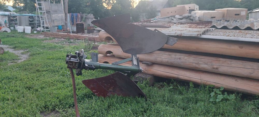 Плуг оборотный Чешский