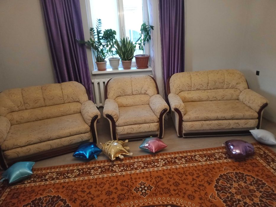 Набор мягкой мебели