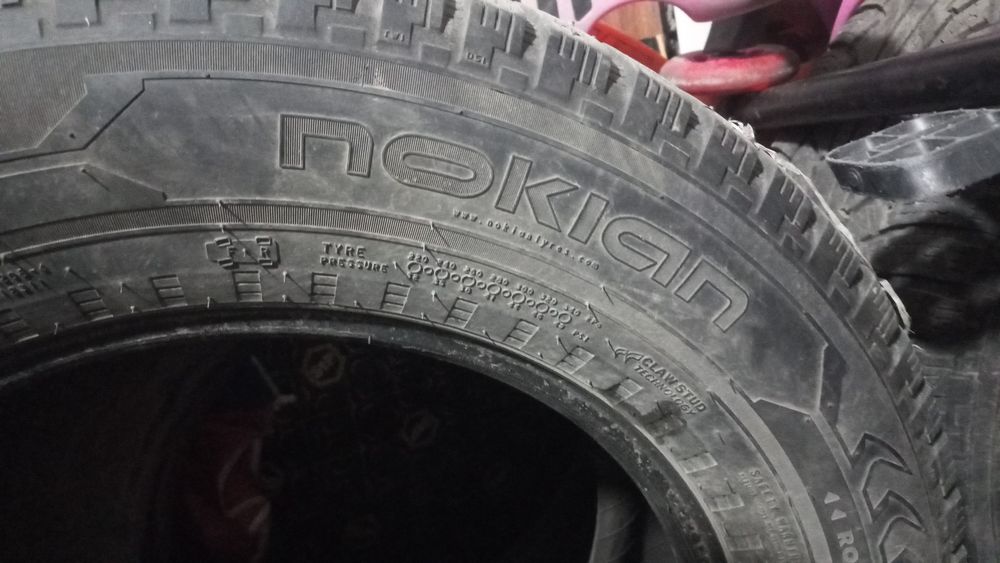 Зимние шины 8 штук За 250000