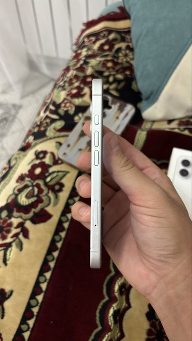 Продам Iphone 16 128гб