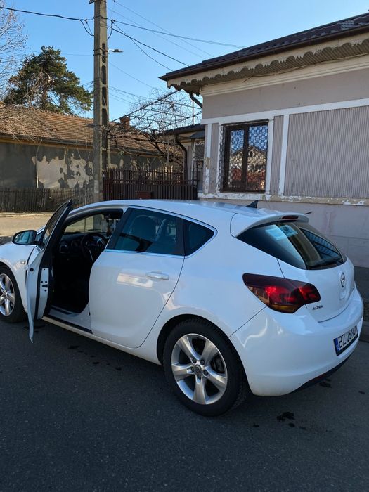 Se vinde autoturism în stare foarte bună!