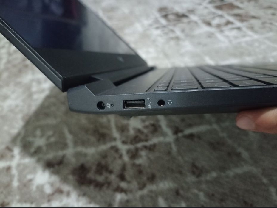 HP victus i7 512/16