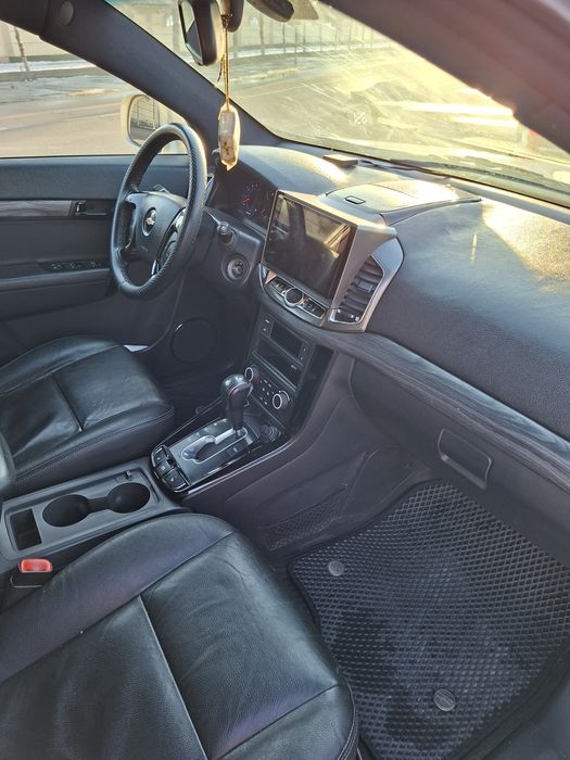 Срочно продаю каптиву 3