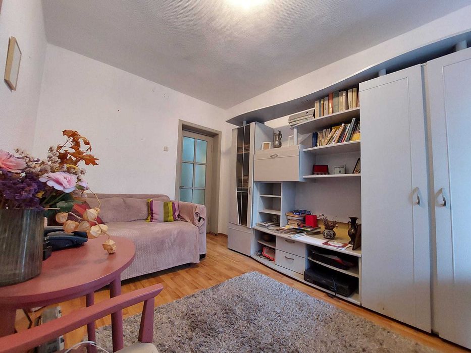 Apartament cu 3 camere de vânzare – Rădăuți