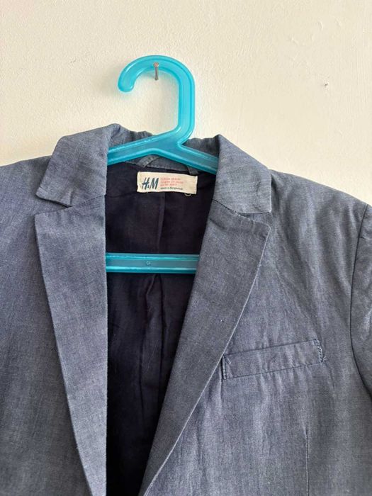 Продавам детско сако H&M