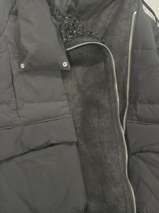 продается куртка зимняя с капюшоном