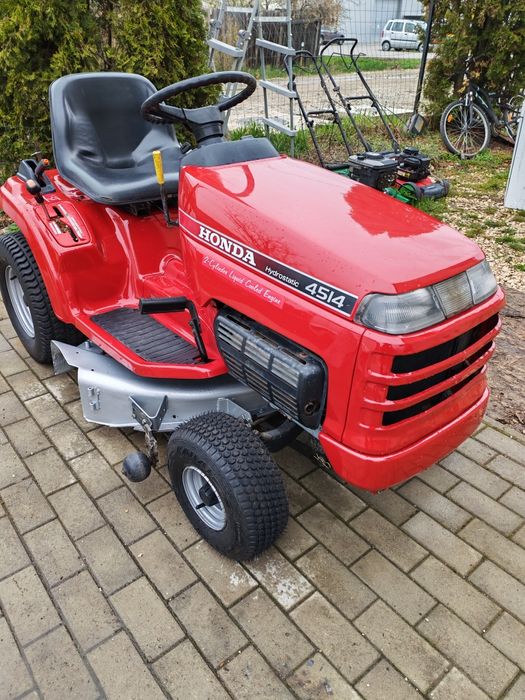 Vând repar tractoras tuns  Honda
