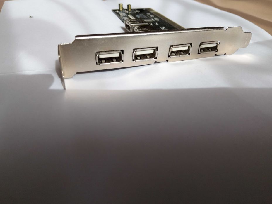 Placa adaptor PCI la USB 2.0