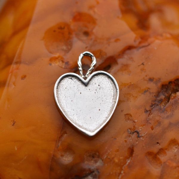 Сребърен медальон 925 „Майчина любов“ – символ на нежност и закрила