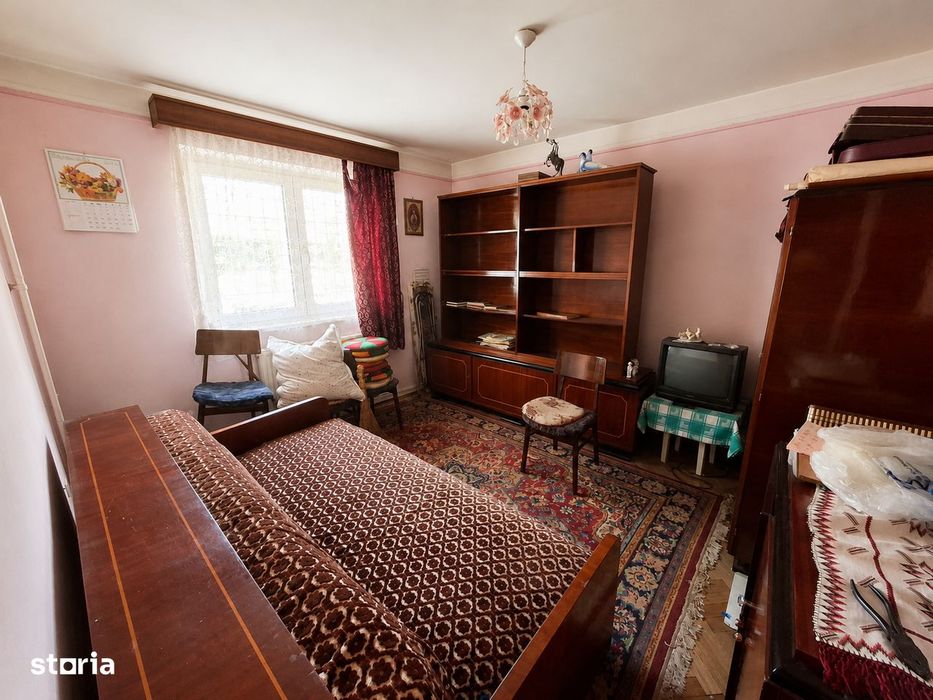 Apartament 3 camere decomandat  61 mp utili Parter Banca Națională –