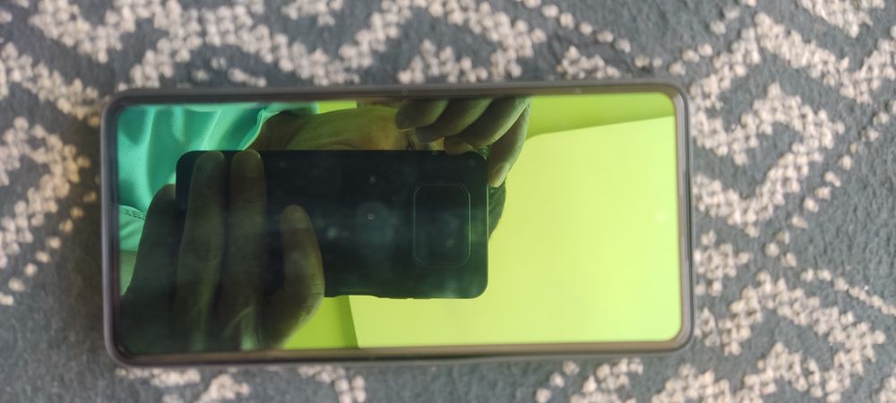 Samsung A52   6/128 aybi yoq 2 simkartali ishonarli