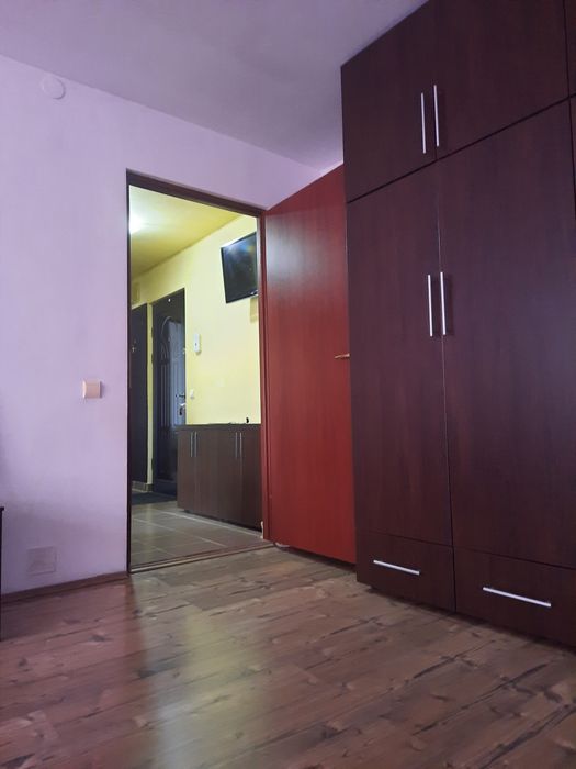 Ofer spre închiriere apartament 2 camere