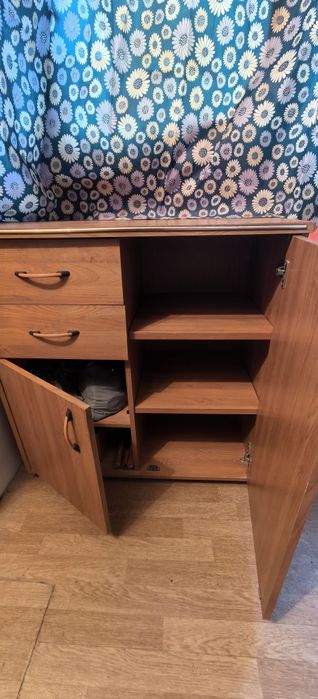 Стол кухонный, рабочий