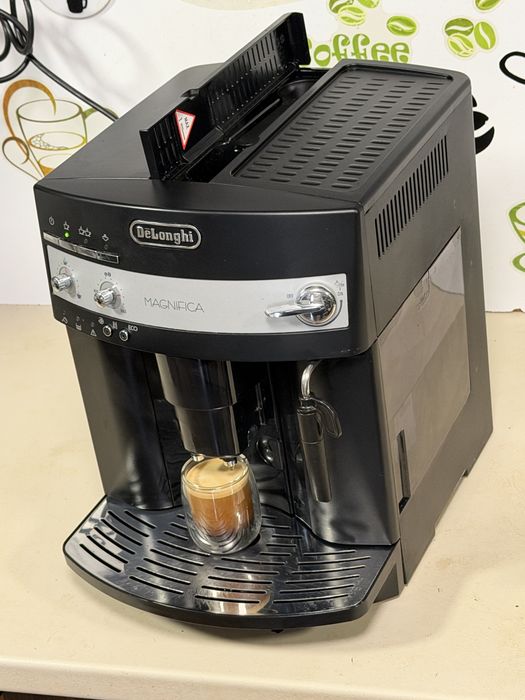 Кафемашина кафе автомат delonghi magnifica с гаранция