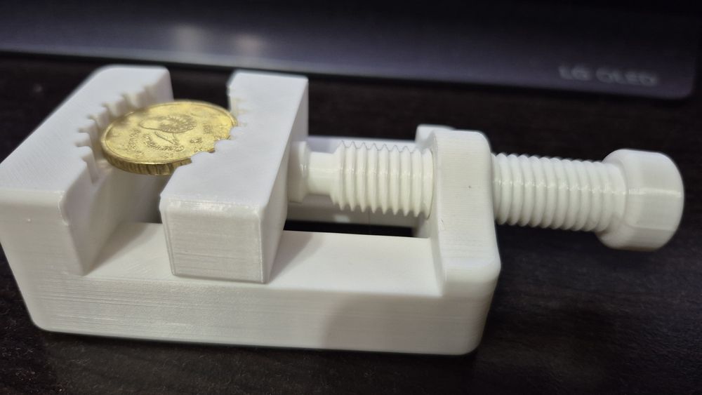 Menghina pentru curatarea monedelor