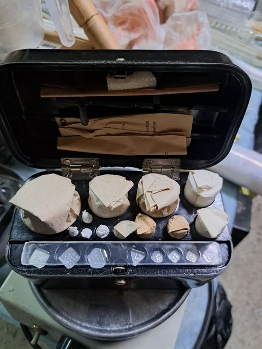 Набор гирек от 500 гр до 0.1 гр новая