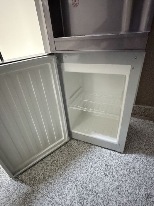 Диспенсер/кулер для воды