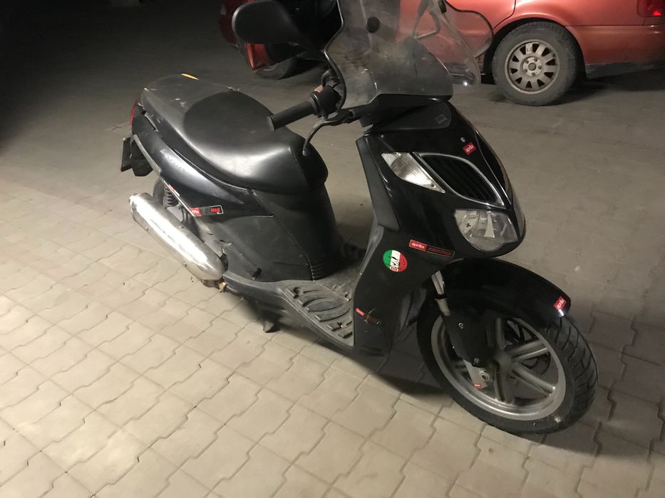 Aprilia Sportcity 200 на ЧАСТИ