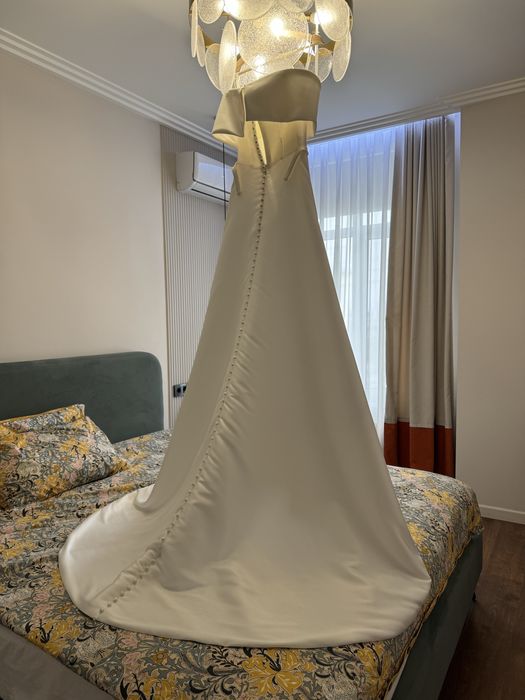 Продается свадебное платье