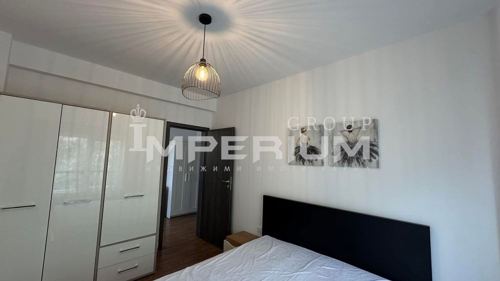 Дава се под наем Тристаен апартамент в Варна, Център - 90 кв.м за 816 € - Снимка #7