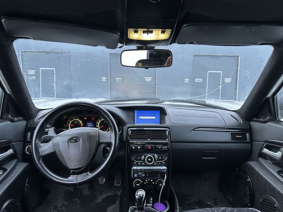 Продам Приору люкс + 2014