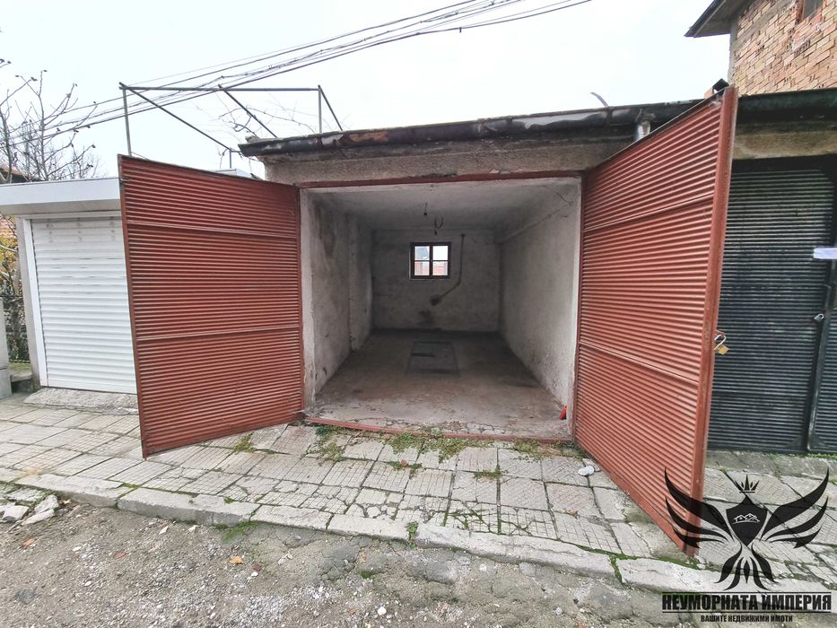 Дава се под наем Гараж / Паркомясто в Асеновград - 17 кв.м за 65 € - Снимка #1